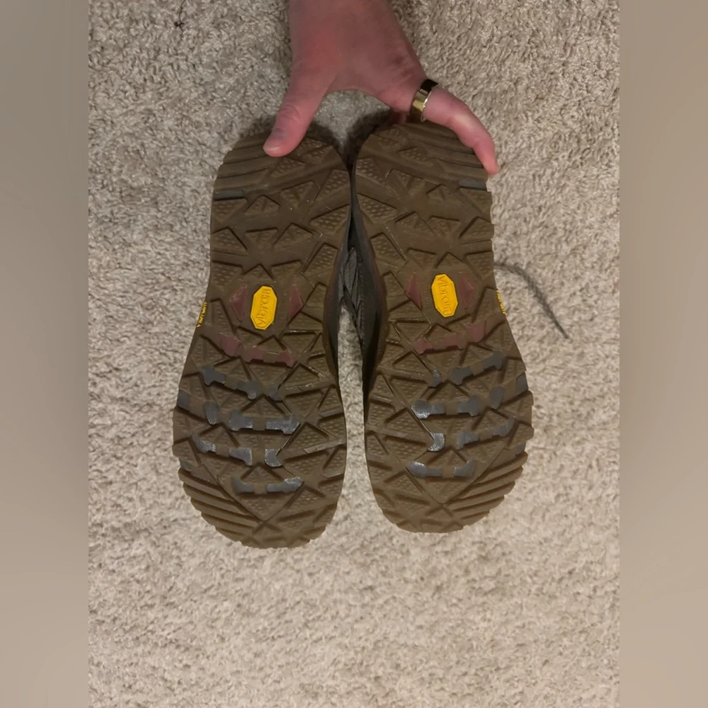 Teva Hiking Boots - Picture 5 of 5